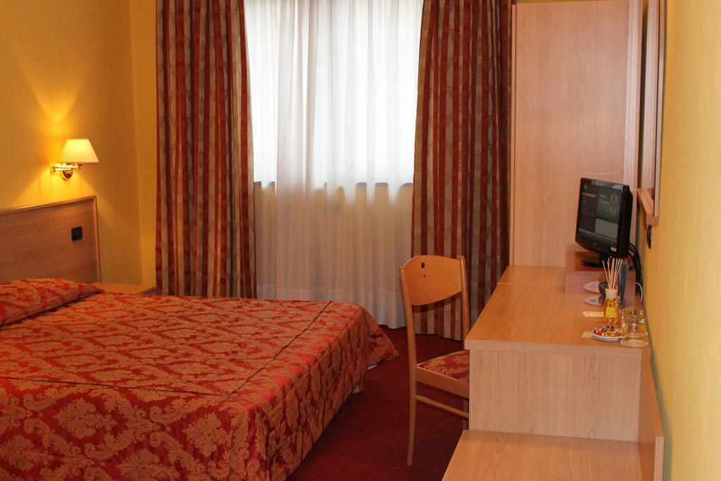 Relais St Gilles Hotel Verres Room photo